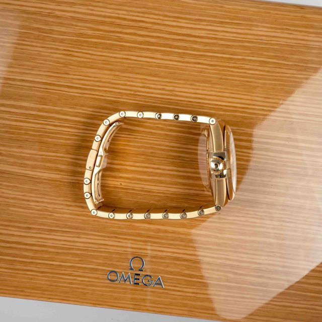 Omega Constellation Chronometer 123.50.38.21.02.001 Image 2